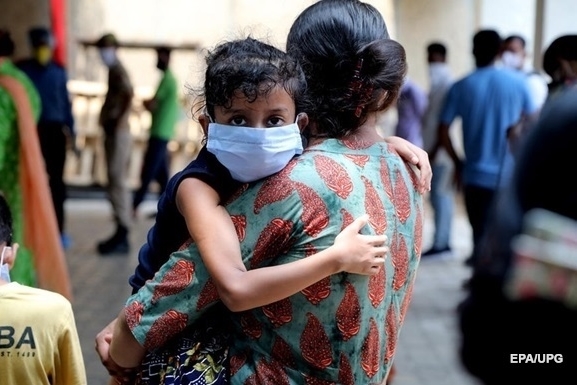 Сменился лидер по темпам заболеваемости COVID: Индия обогнала США и Бразилию  