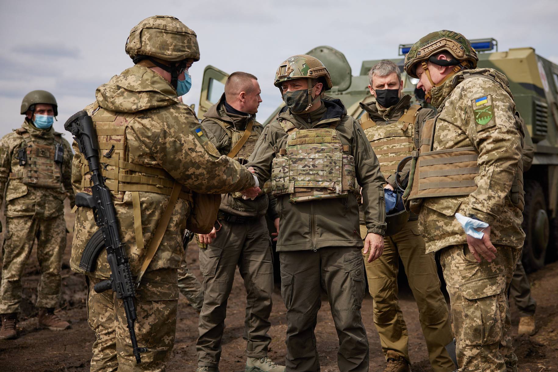 Офис Зеленского: Украине следует ожидать обострения военного противостояния с Россией