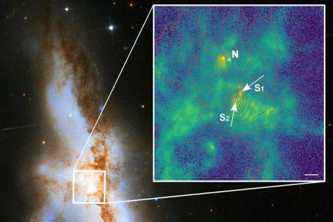 Впервые найдена галактика с тремя сверхмассивными черными дырами: oни располагаются удивительно близко друг к другу