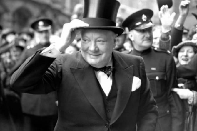 10 тысяч фунтов стерлингов на свалке: британец нашел цилиндр, сигару и портсигар, принадлежащие Черчиллю