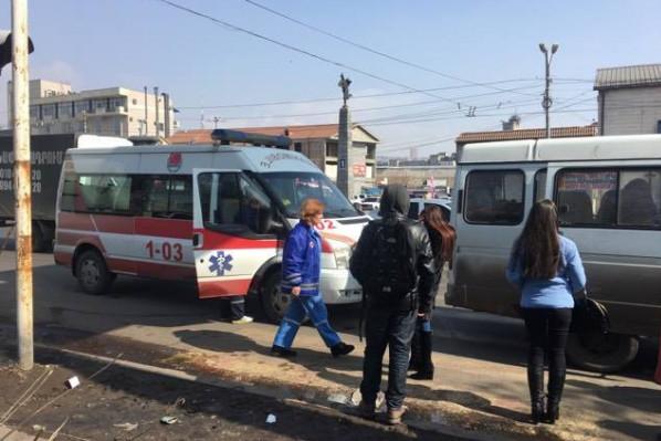 В ереванском маршрутном транспорте номер 8 скончался гражданин