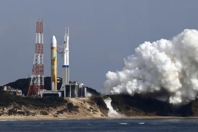 Япония с четвертой попытки успешно запустила к Луне ракету-носитель с посадочным модулем