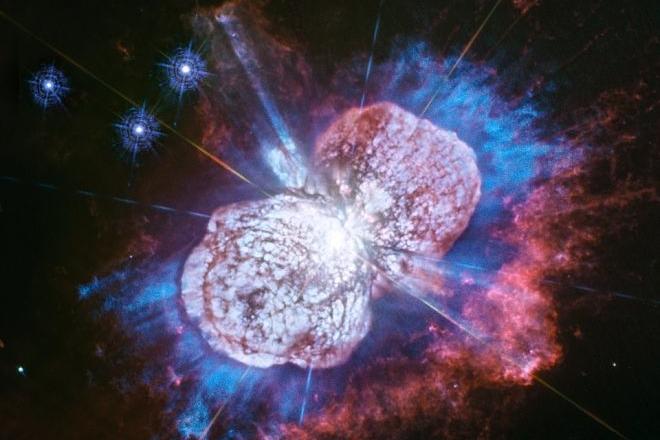 Космический телескоп «Хаббл» сделал снимки космического взрыва, который длится уже 180 лет
