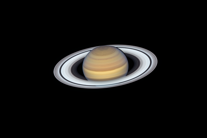 «Хаббл» получил удивительное изображение Сатурна, когда он находился на ближайшем расстоянии от Земли