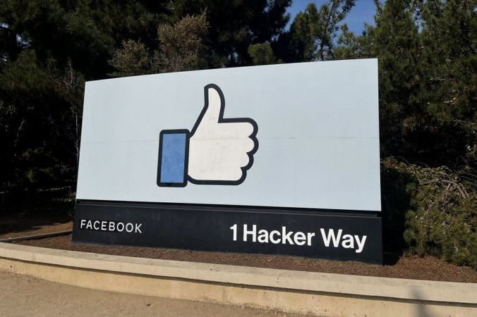 Инженеры Facebook назвали причину глобального сбоя
