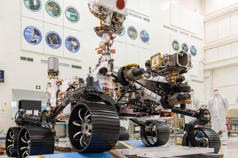 Специалисты NASA успешно провели ходовые испытания марсохода «Марс-2020» в условиях земной гравитации