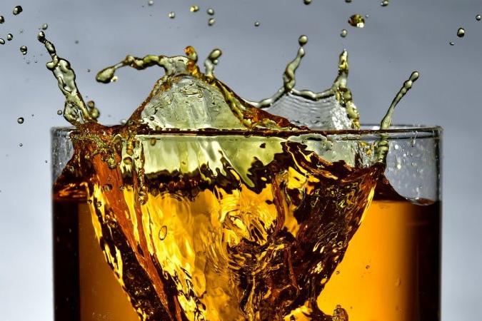 Мировой алкогольный гигант заявил о том, что обеспечит спиртом медиков восьми стран