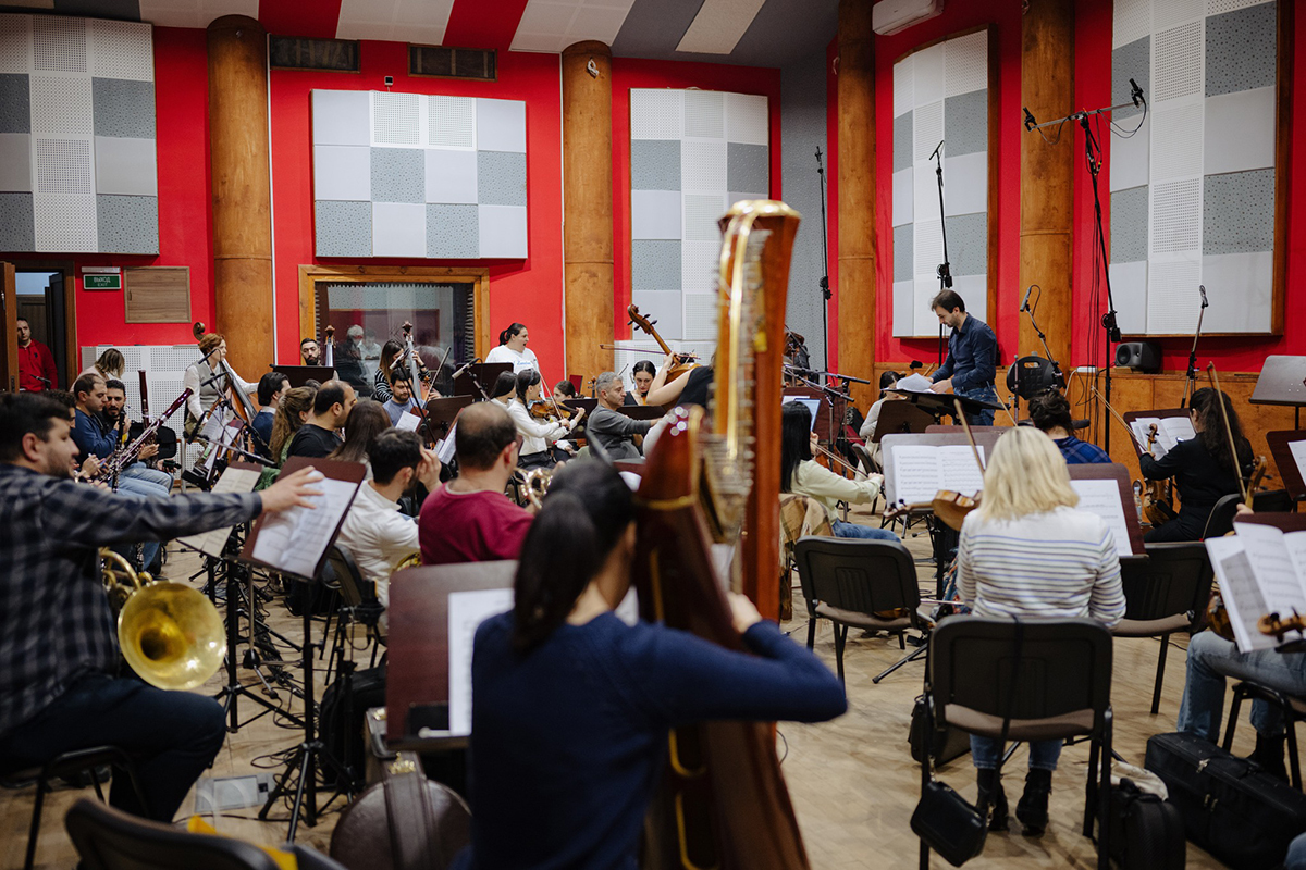 Государственный симфонический оркестр Армении выпустит инструментальные обработки песен Шарля Азнавура