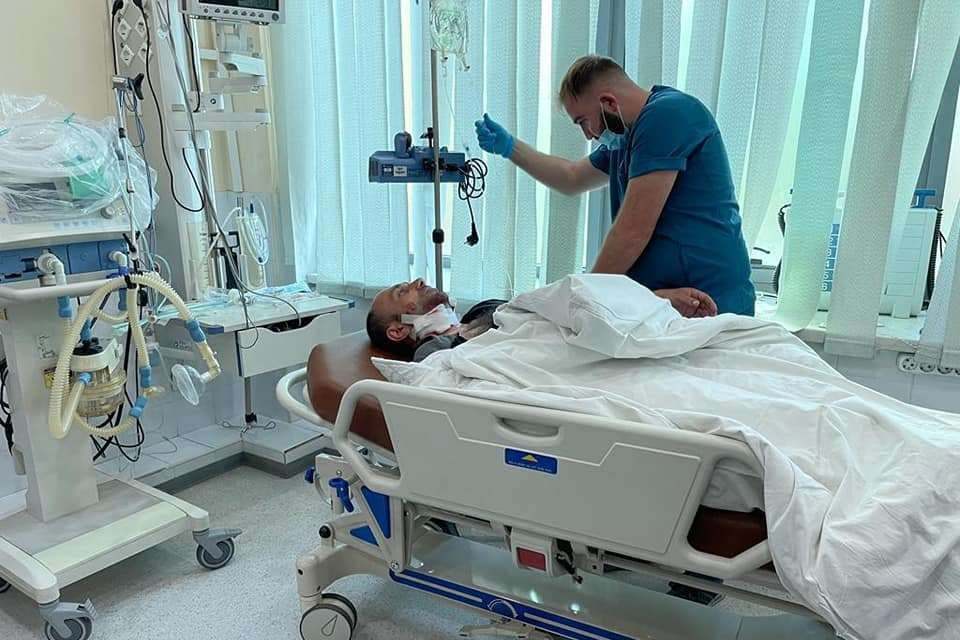 Շուշիի մերձակայքում ադրբեջանական կրակոցներից վիրավորված երիտասարդներից մեկը վիրահատվել է, վիճակը կայուն ծանր է, երկուսինը՝ միջին ծանրության․ Արցախի ԱՆ