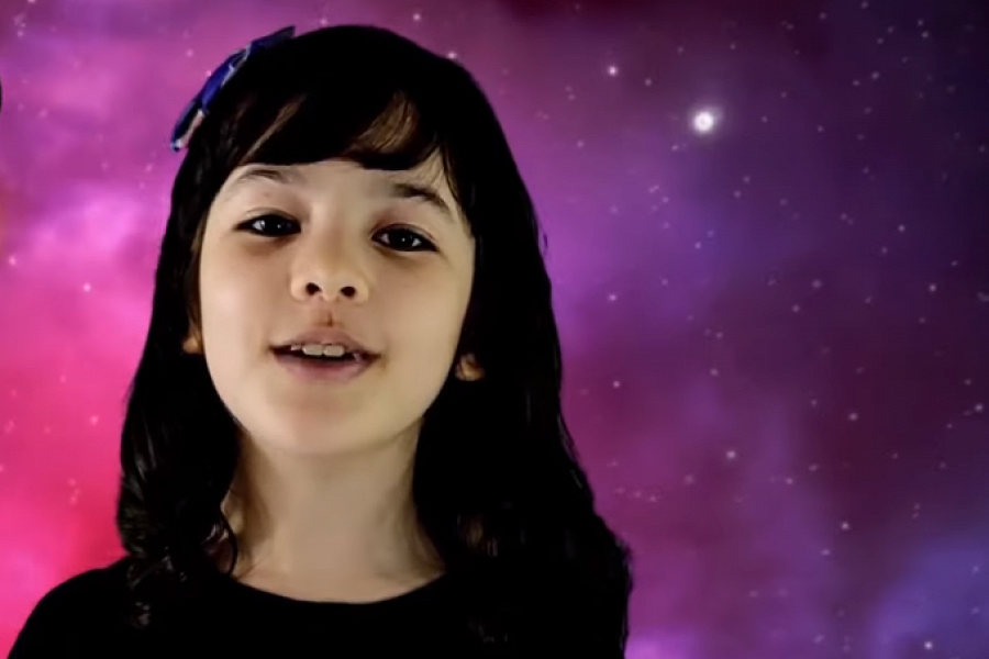 Восьмилетняя Николь Оливейра из Бразилии может стать самым юным астрономом в мире, открывшим астероид