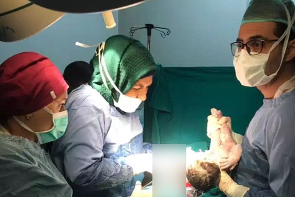 Սիրիայում հումանիտար առաքելություն իրականացնող հայ բժիշկը փրկել է ծննդկանի ու նորածնի կյանքերը 