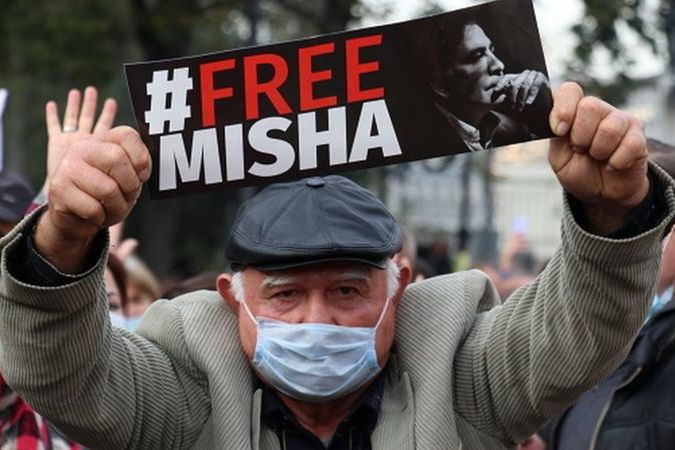 В Тбилиси прошла масштабная акция с требованием освобождения Михаила Саакашвили
