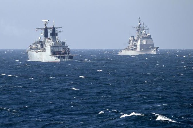 НАТО не намерено уходить из Черного моря