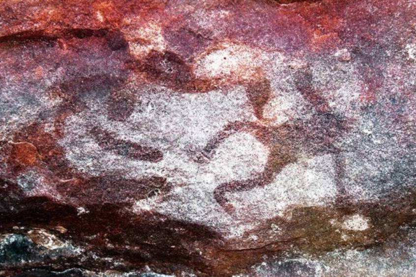 Трафареты из пчелиного воска: археологи воспроизвели технику наскального рисунка аборигенов Австралии
