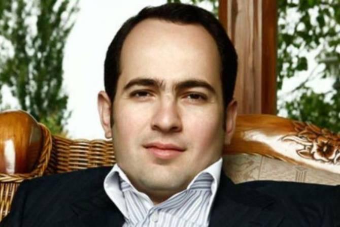 СНБ Армении подтверждает информацию о предъявлении обвинения сыну Роберта Кочаряна