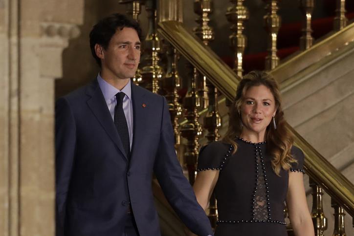 Супруга премьера Канады Трюдо заразилась коронавирусом