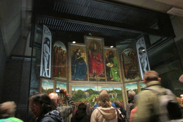История одного шедевра: «Гентский алтарь» братьев ван Эйк – самое похищаемое и самое важное в истории живописи произведение искусства