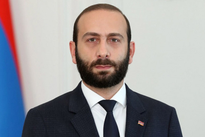 Уверен, наши друзья и, в первую очередь, Россия выполнят свою роль по обеспечению региональной безопасности. Арарат Мирзоян