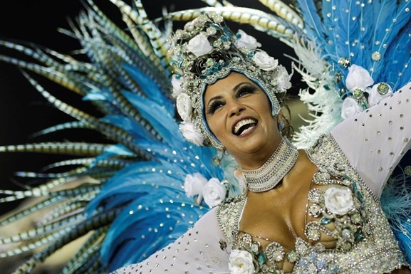 Карнавал в Рио-де-Жанейро в июле невозможен