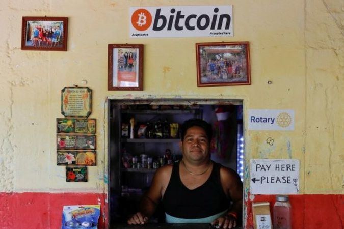 Сальвадор стал первой страной в мире, объявившей биткоин официальным платежным средством