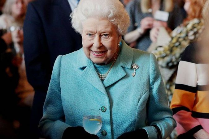 Самый долгоправящий монарх в истории страны: 10 фактов о королеве Великобритании Елизавете II