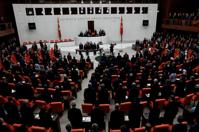 Парламент Турции осудил признание Байденом Геноцида армян и призвал «пересмотреть» его