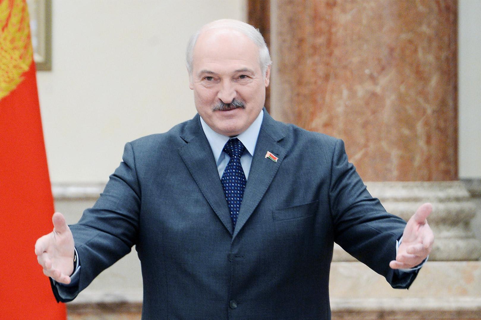 Минск не поставляет оружие Еревану и Баку. Лукашенко