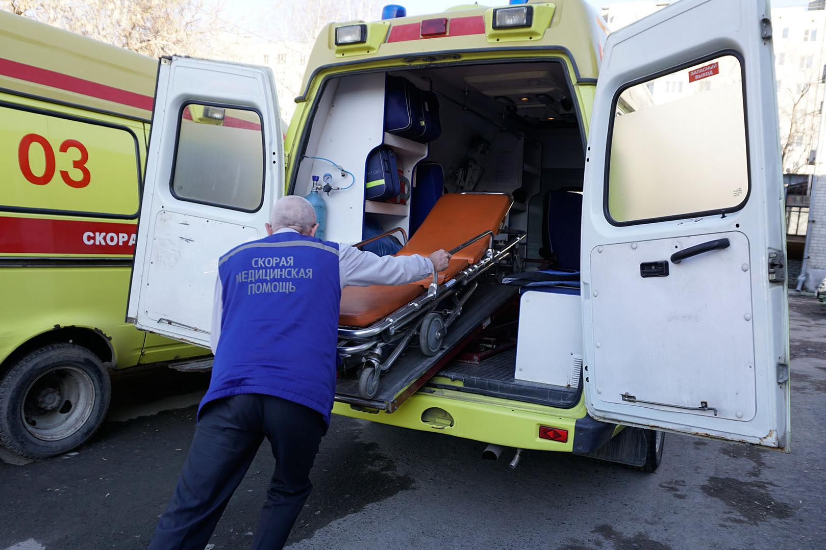 В Тюменской области микроавтобус из Армении попал в аварию: есть жертва и раненые