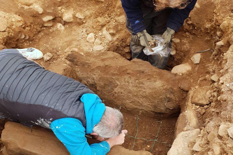 «Aйфон» бронзового века: в Британии обнаружили древнюю могилу с очень необычной находкой
