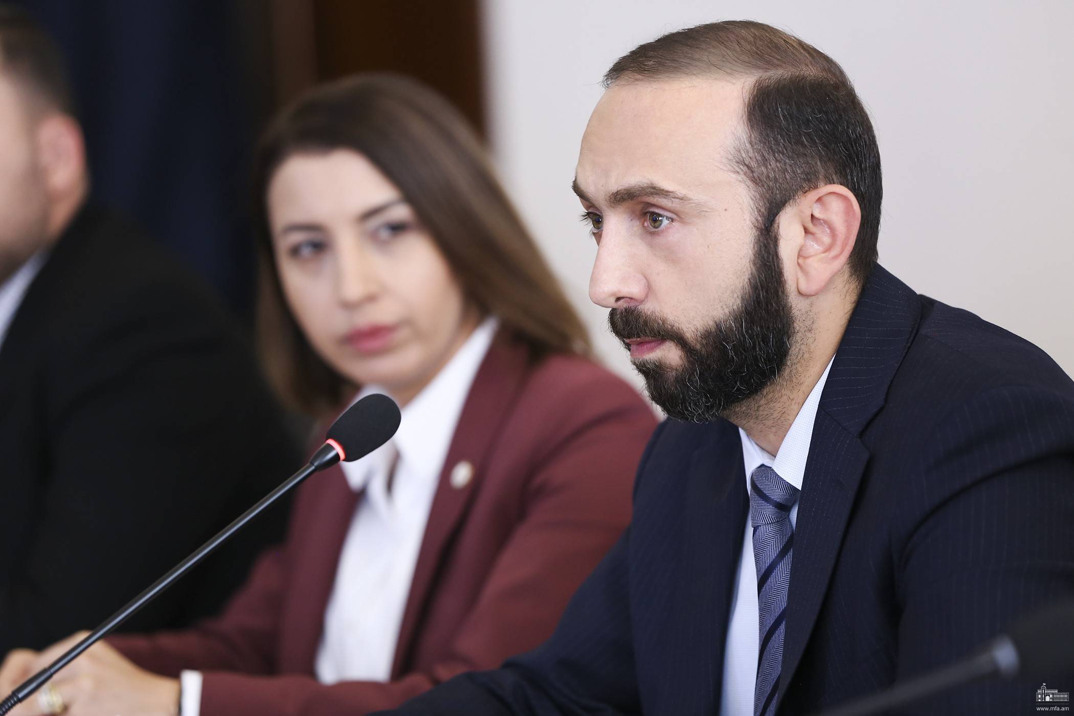 Мирзоян: Мы получали информацию о самолетах, осуществляющих воинские перевозки из Турции в Азербайджан