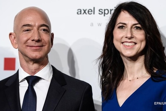 Бывшая жена основателя компании Amazon Джеффа Безоса стала самой богатой женщиной в мире 