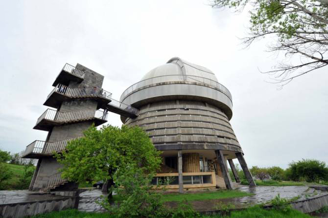 Бюраканская обсерватория реализует международный проект по астрономическому туризму, направленный именно на этот регион