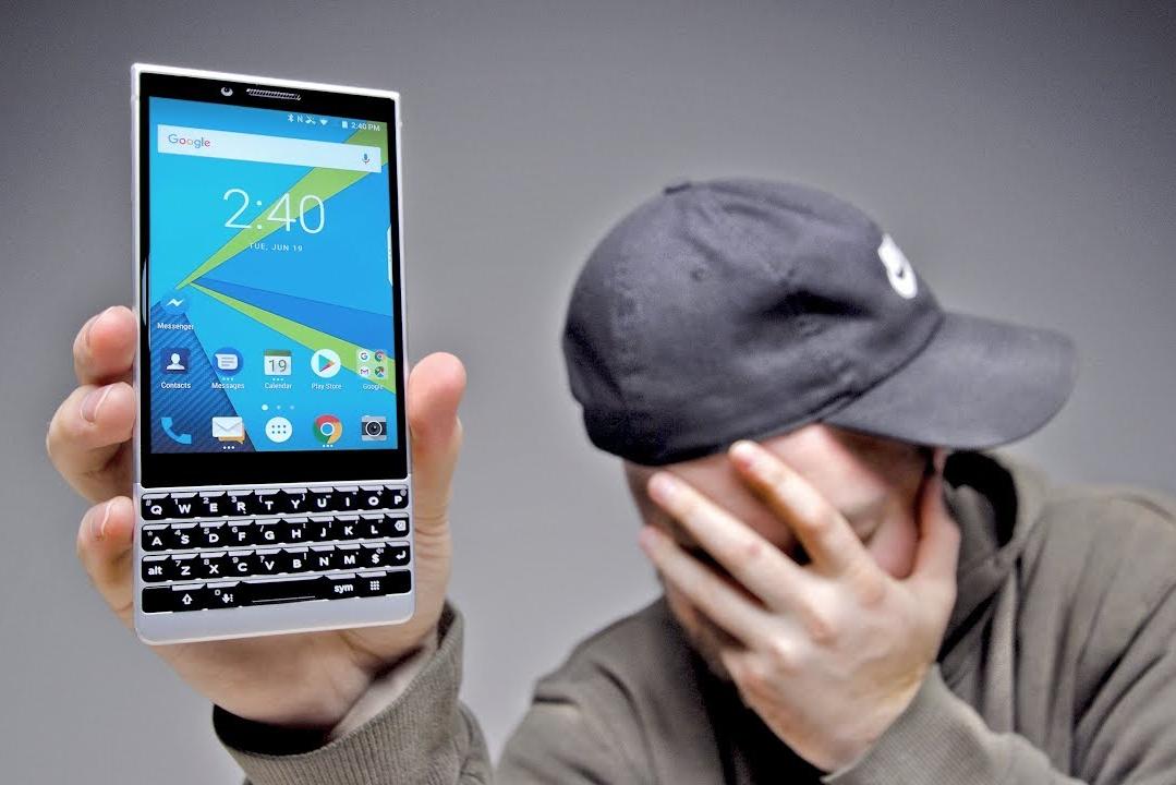 Компания TCL Communications объявила о закрытии бренда BlackBerry: продажи смартфонов прекратятся осенью
