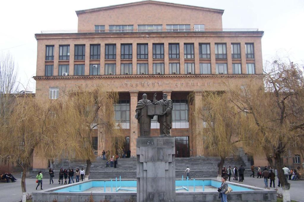 ԵՊՀ-ն պատրաստ է միջնորդել Փաշինյանին դիպլոմ տալու հարցում
