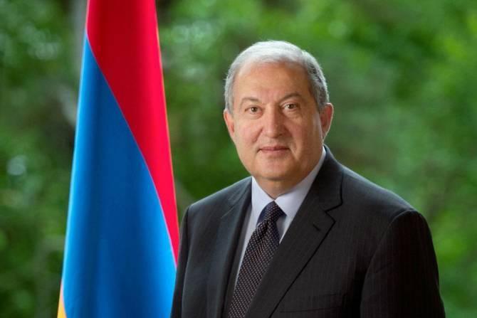 Родина – это люди, которые живут и созидают рядом с нами: поздравительное послание президента Армена Саргсяна