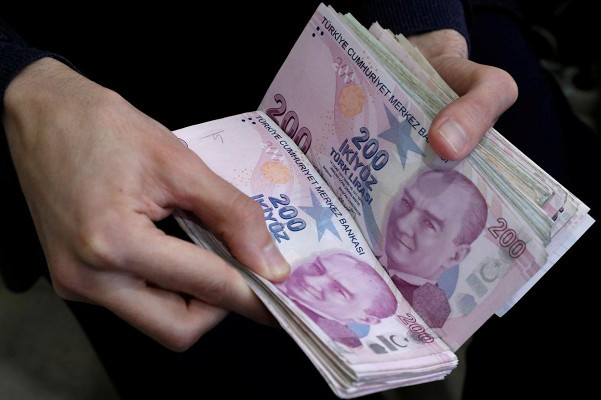 Курс турецкой лиры вновь обновил исторический минимум, зафиксированный 30 октября: Bloomberg
