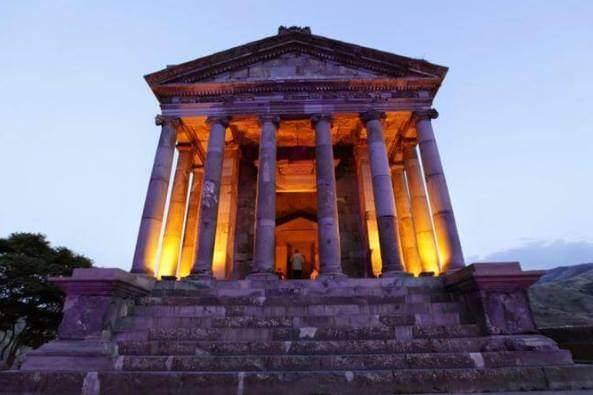 Храм Гарни – в списке лучших памятников мира, построенных в период существования Римской империи