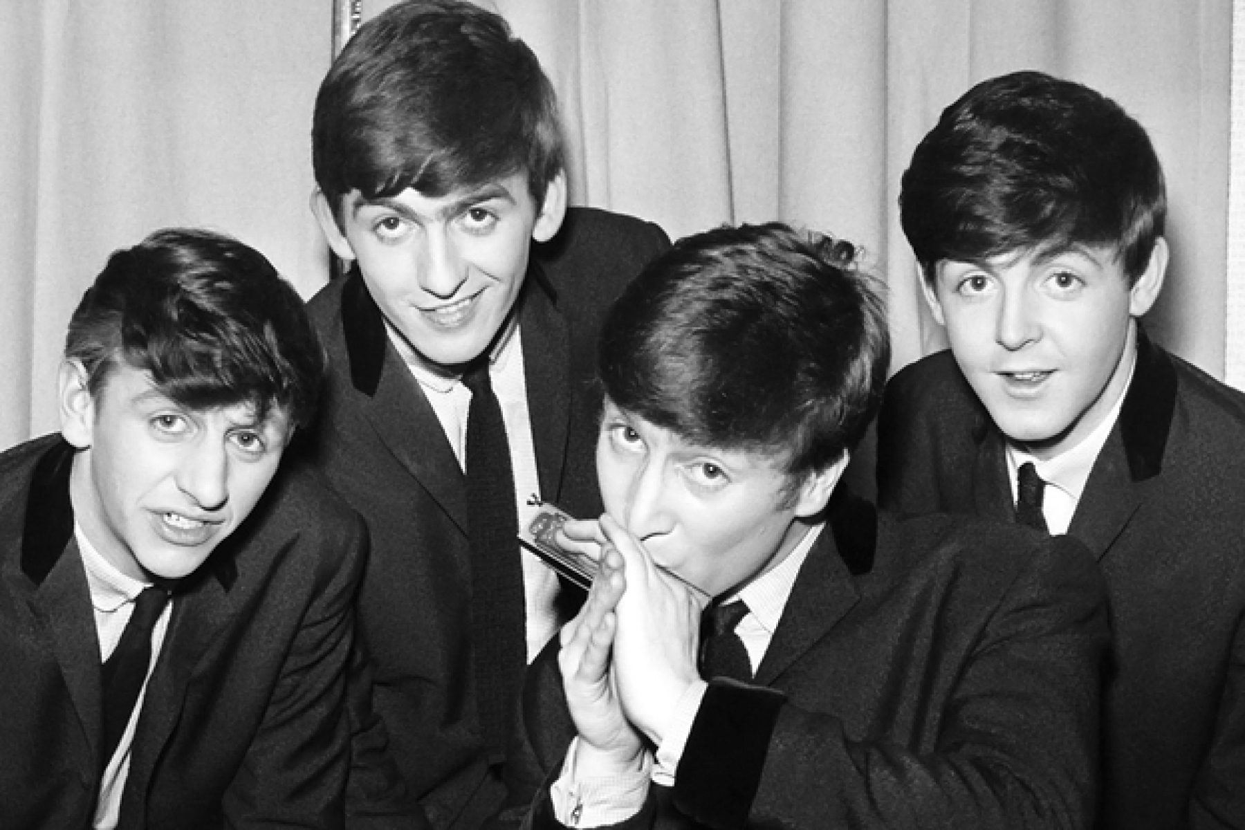 Пол Маккартни включит ранее не публиковавшиеся тексты группы Beatles в свою будущую книгу