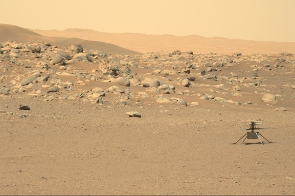 Мини-вертолет Ingenuity во время девятого полета над поверхностью Марса побил сразу несколько своих рекордов