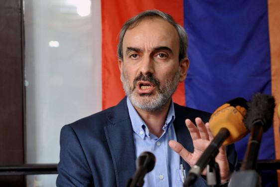 По сей день не получил гражданства Армении и не могу участвовать в голосовании – Жирайр Сефилян