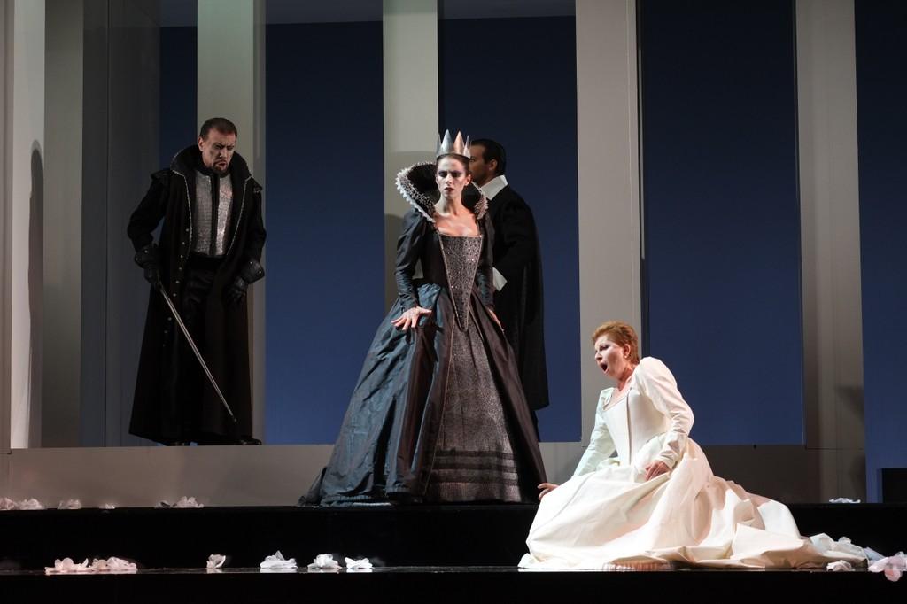 Начиная работать над оперой «Мария Стюарт» композитор Гаэтано Доницетти не мог и представить, что и ее постигнет поистине драматичная судьба