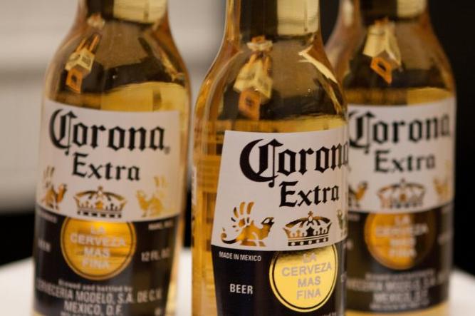 Основатель пивного бренда Corona после смерти сделал односельчан миллионерами