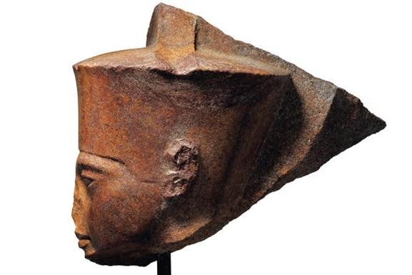 Вопреки возражениям Египта: бюст Тутанхамона продан с аукциона почти за $6 млн 