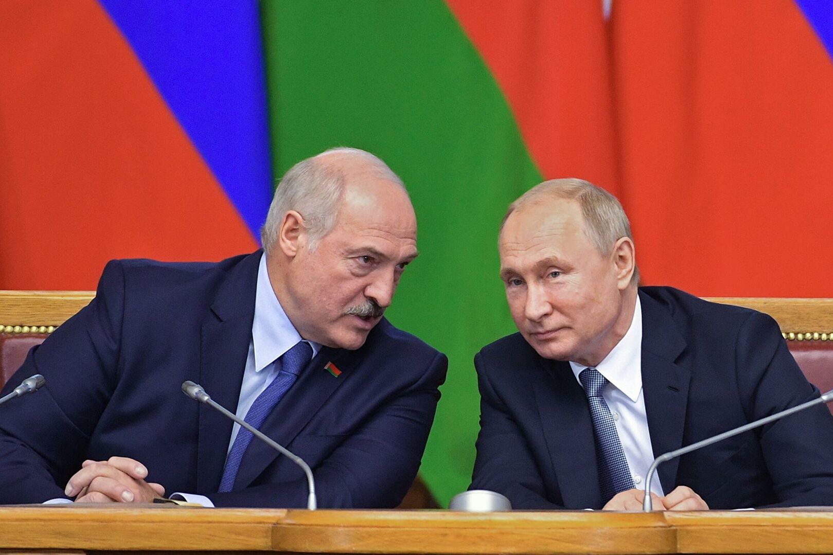 Путин и Лукашенко обсудили Карабах