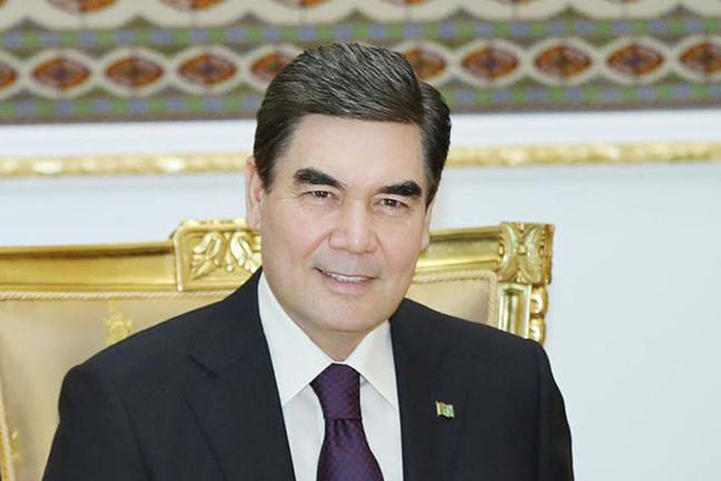 Թուրքմենստանի պետհաստատություններում փոխում են նախագահի դիմանկարները՝ ի հաշիվ աշխատակիցների գրպանների