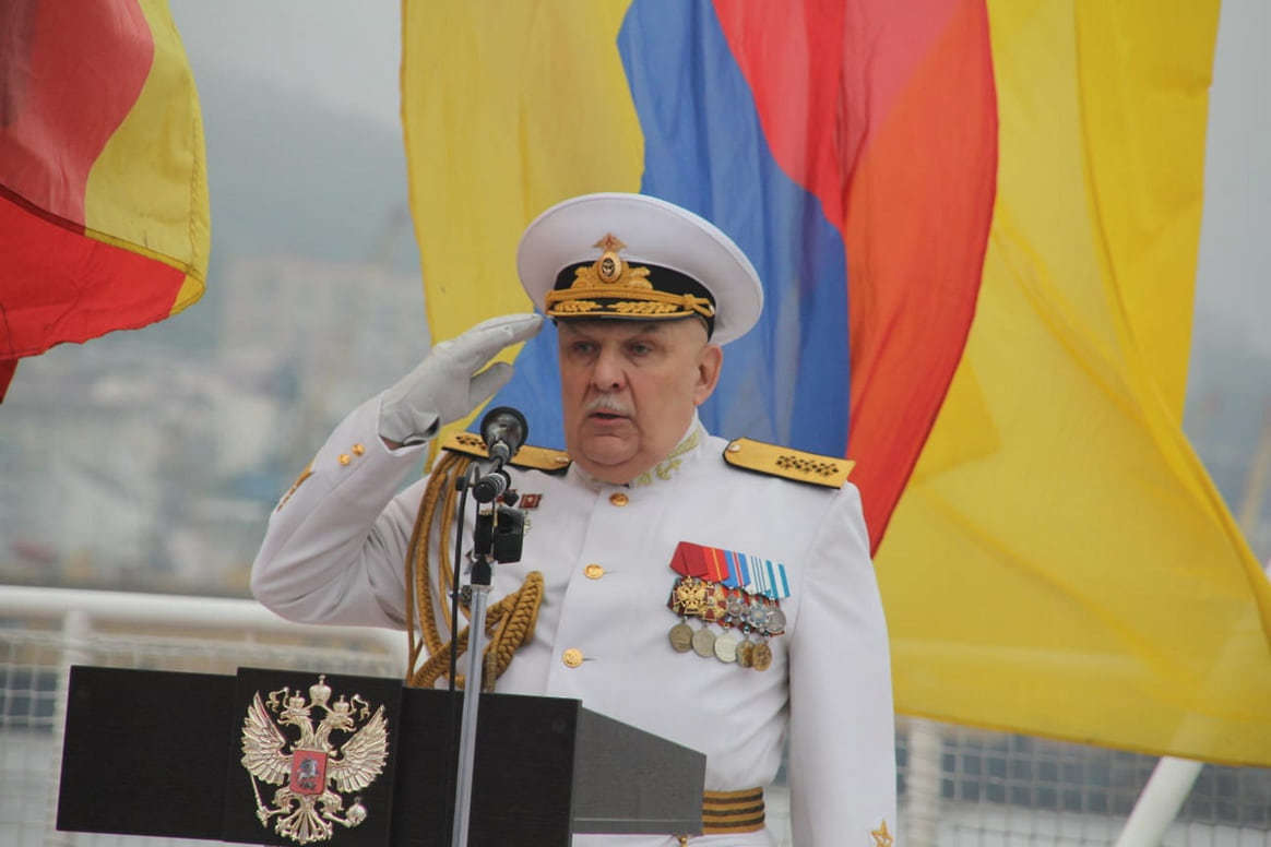 Адмирал Сергей Авакянц покинул пост командующего Тихоокеанским флотом РФ