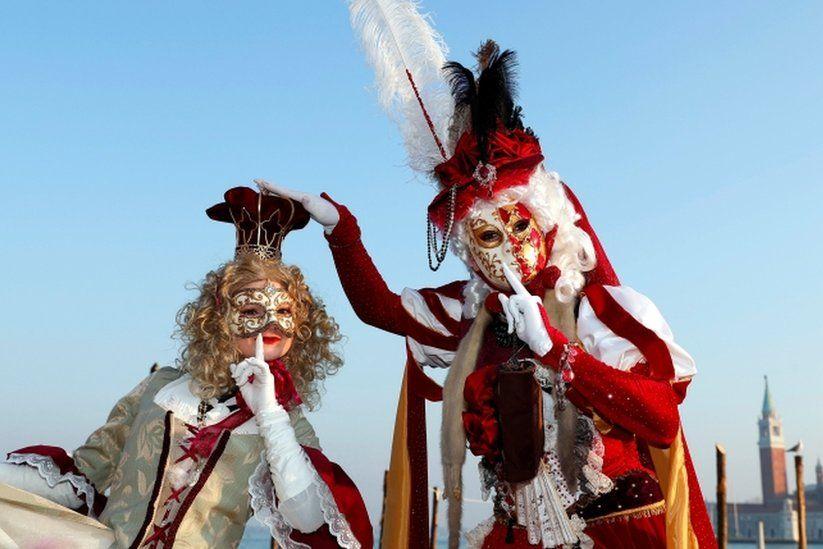 «Игра, любовь и безумие»: Венецианский карнавал или как город вернулся к жизни после наводнения