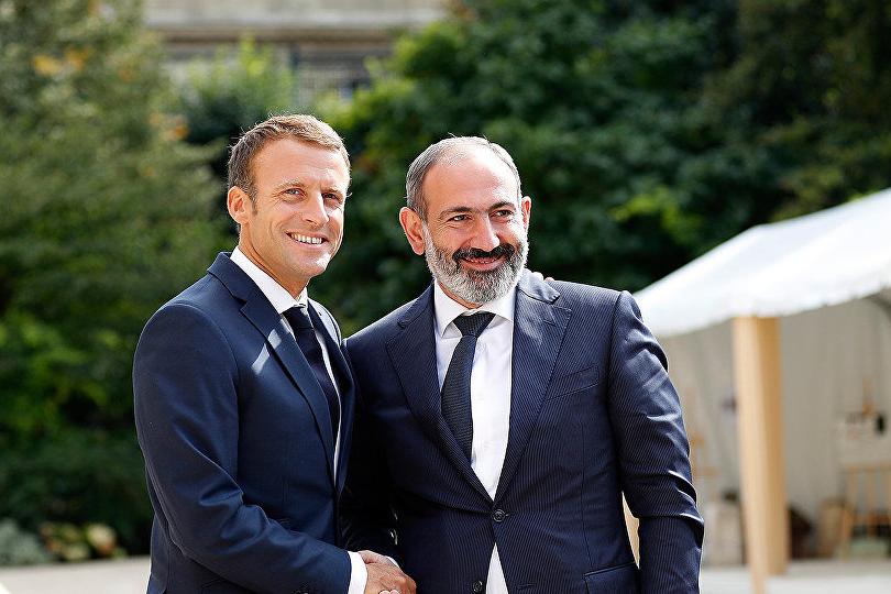 Франция будет рядом: Эммануэль Макрон поздравил Никола Пашиняна