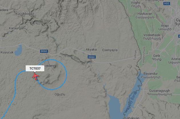 Турецкий беспилотник выполняет разведывательный полет возле армяно-турецкой границы