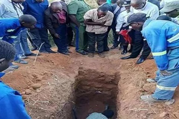 В Замбии знахарь решил умереть, чтобы потом воскреснуть, но чуда не произошло